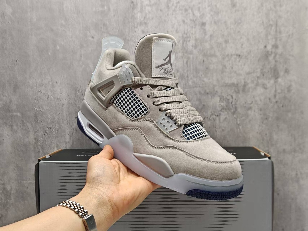 Air Jordan 4