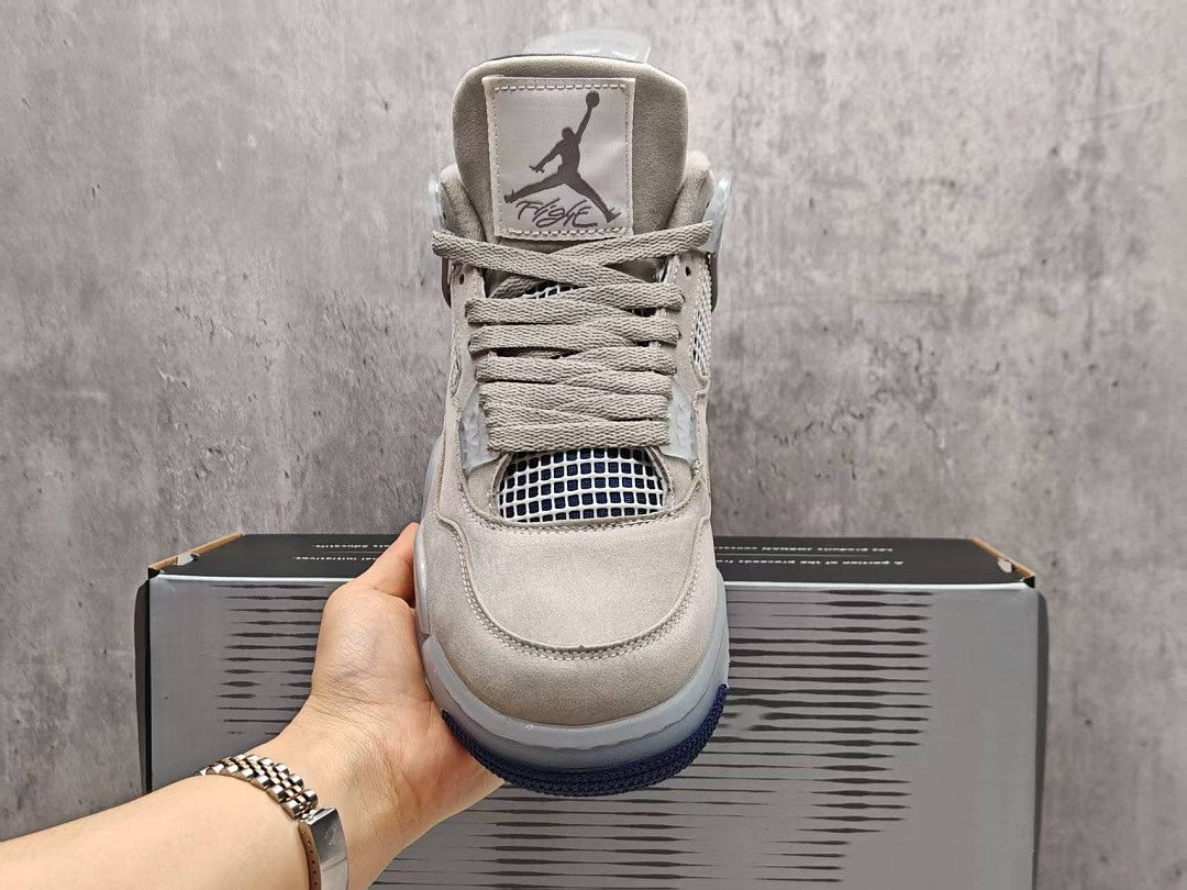 Air Jordan 4