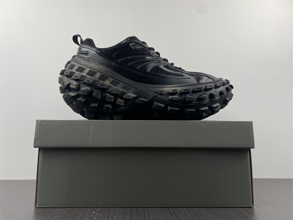 Ba*len*cia*ga bouncer chunky-sole sneakers