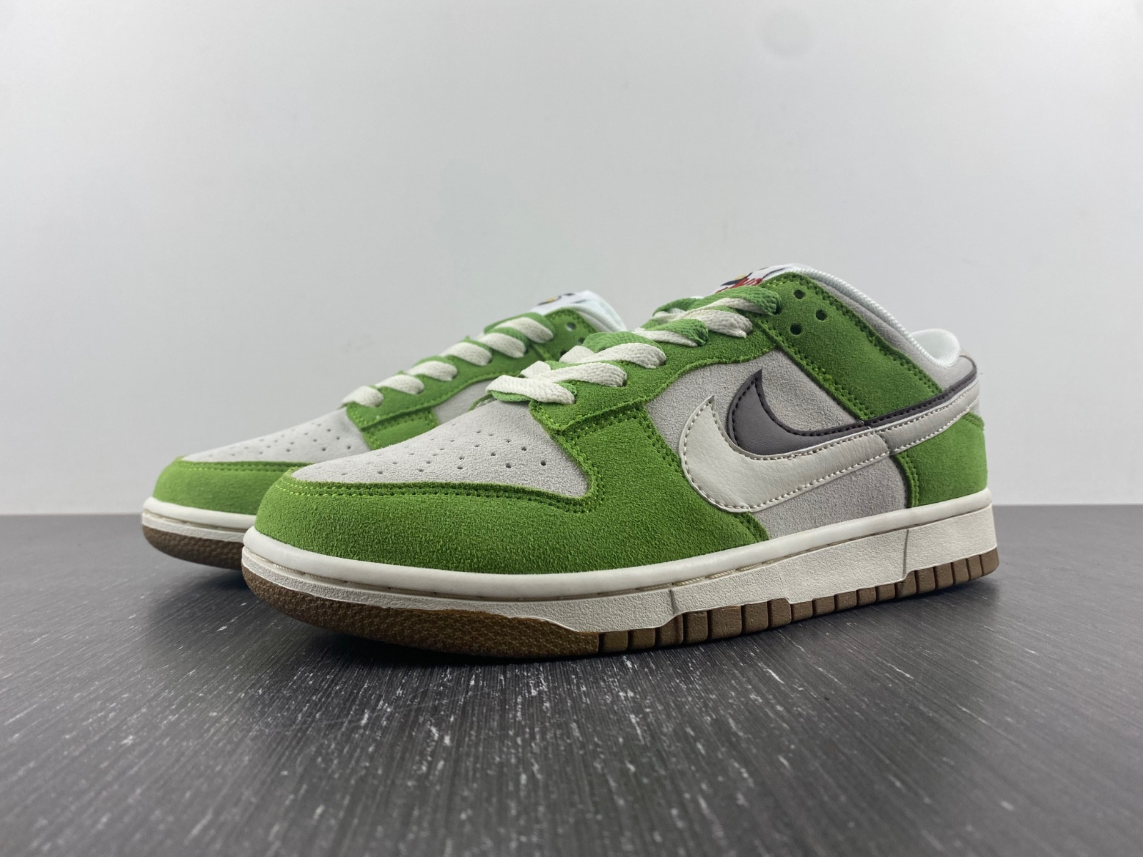 Nike Dunk Low SE "85" | DO9457-100