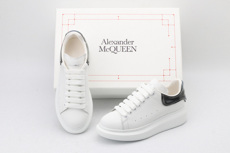 a1exa*der Mcqv*en sneaker