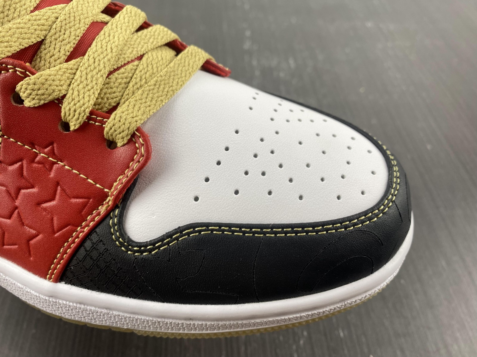 Air Jordan 1 Mid XQ DV0576-176