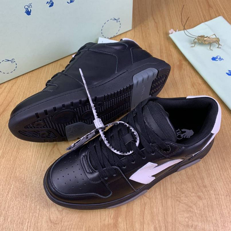 Off-White c/o Virgil Abloh