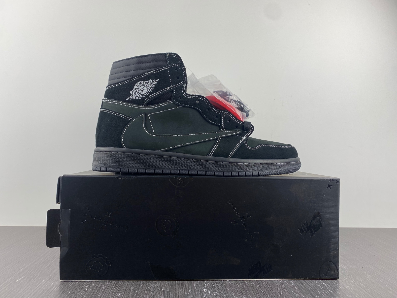 Jordan 1 Retro High OG SP Travis Scott Black Phantom DM7866-001