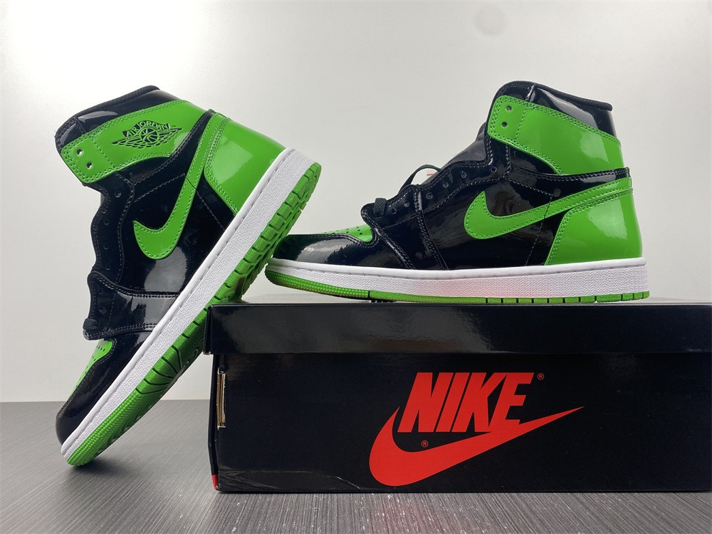 AIR JORDAN 1 HIGH OG GREEN 555088-030