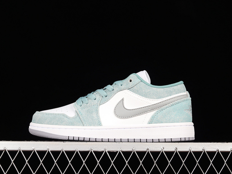 Air Jordan 1 Low “New Emerald” DN3705-301
