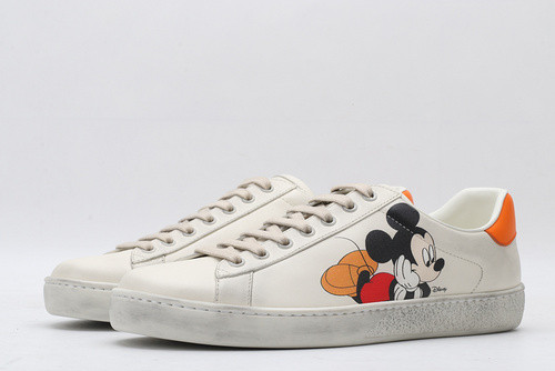 G*u*i sneakers