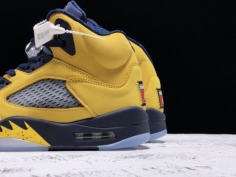 AIR JORDAN 5 RETRO SP 