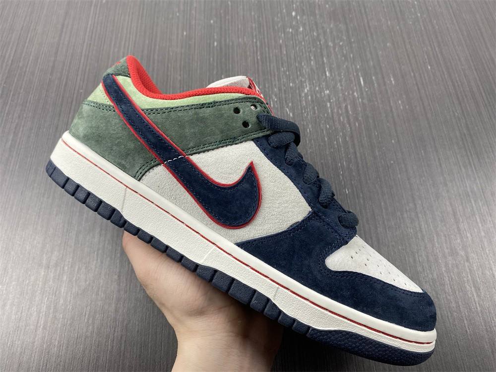 Otomo Katsuhiro x Nike SB Dunk Low “Steamboy OST” Skate Shoes LF0039-004
