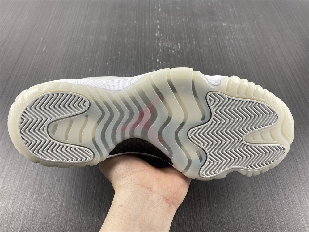 Air Jordan 11 Retro Platinum Tint 378037-016