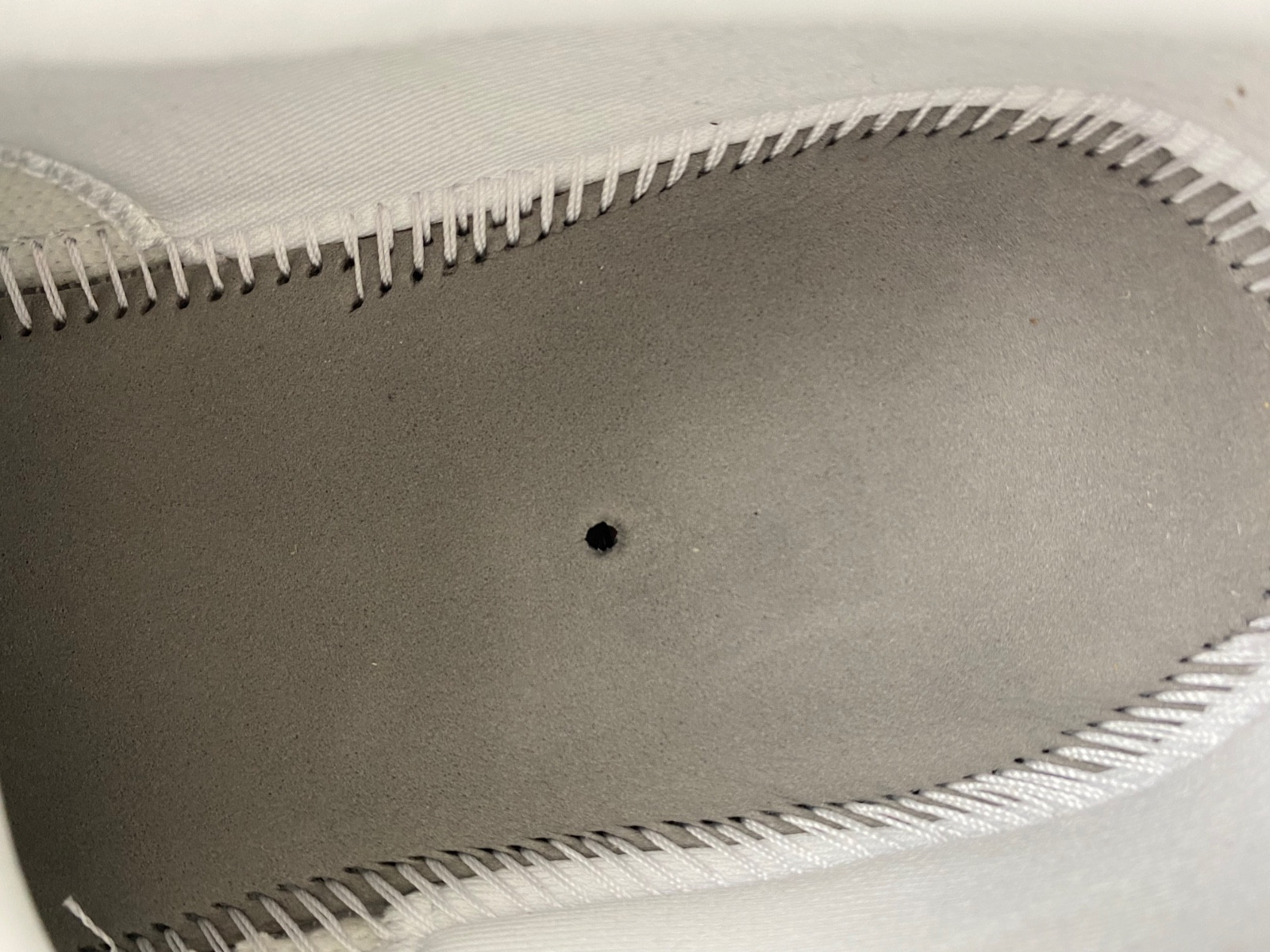 Air Jordan 11 Low Cement Grey AV2187-140