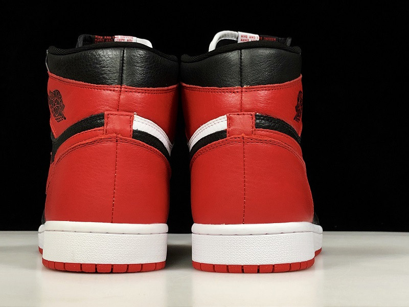 AIR JORDAN 1 HOMAGE TO HOME 861428-061