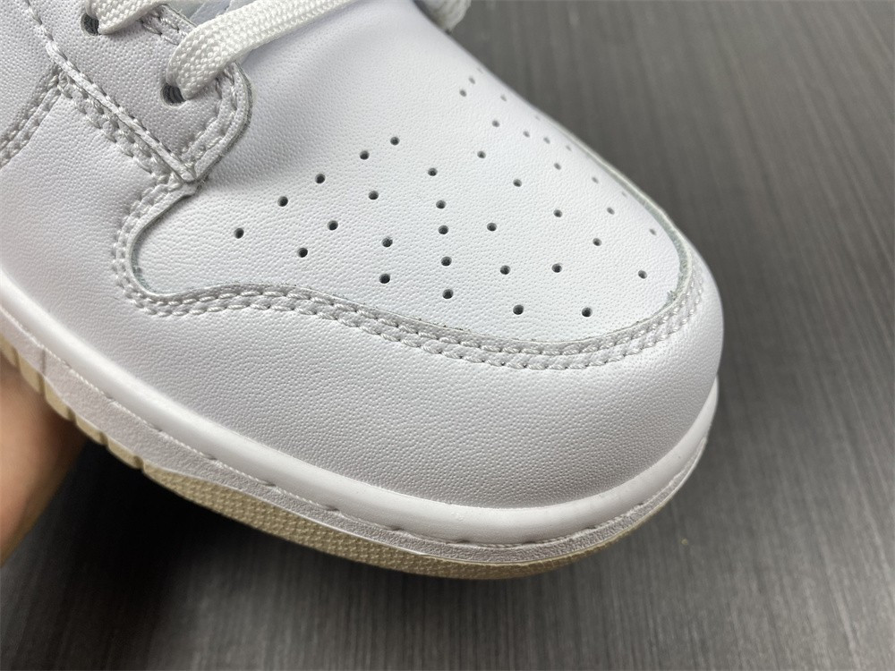 Nike Womens WMNS Dunk Low Pearl White DD1503-110