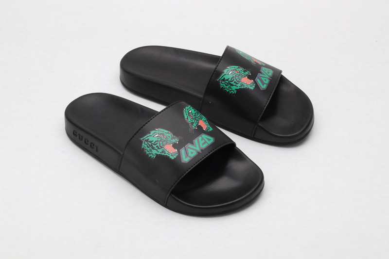 GUC LEATHER SLIDE