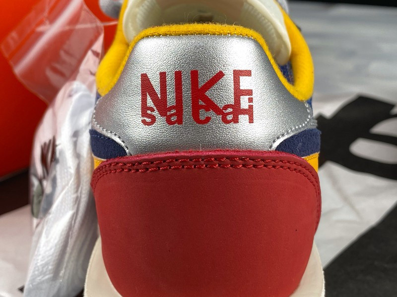 NIKE LD WAFFLE X SACAI BLUE MULTI BV0073-400