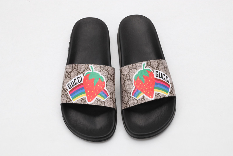 GUC LEATHER SLIDE