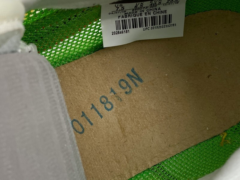 NIKE LD WAFFLE X SACAI GREEN GUSTO BV0073-300