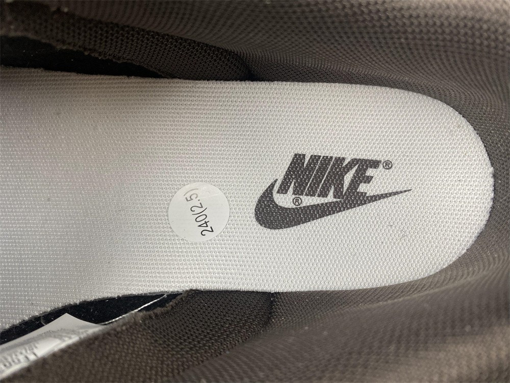 Otomo Katsuhiro x Nike SB Dunk Low Steamboy OST Dark Red Blue LF0039-005