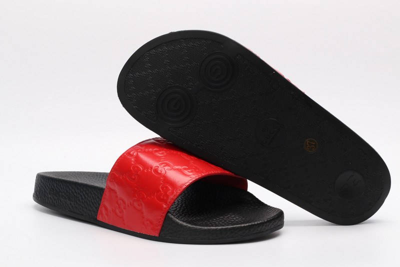 GUC LEATHER SLIDE