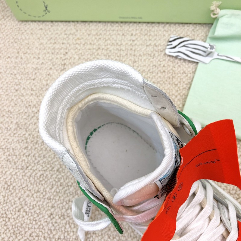 Off-White c/o Virgil Abloh