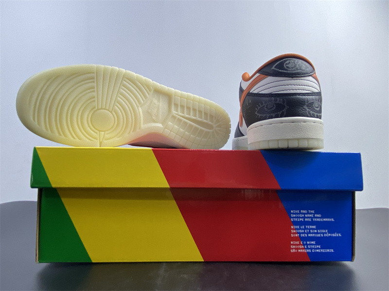 NIKE DUNK LOW “HALLOWEEN” DD3357-100