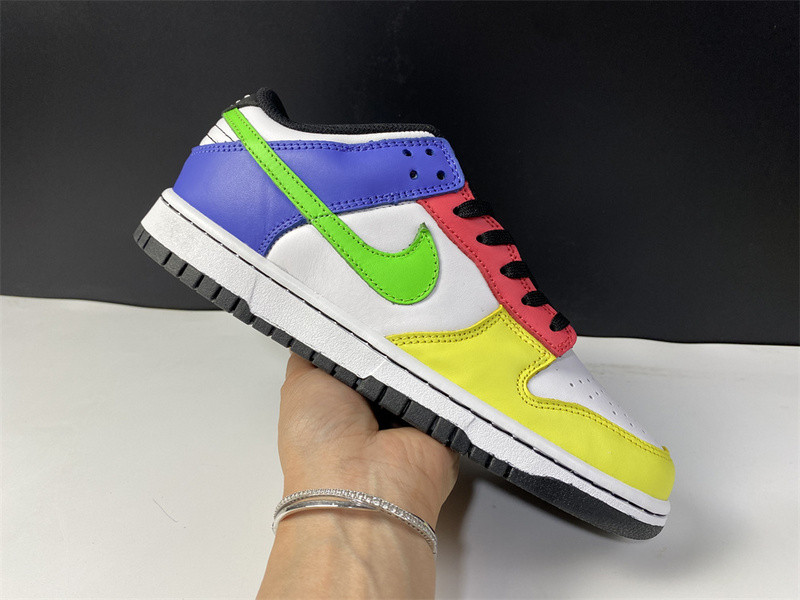NIKE SB DUNK LOW GREEN STRIKE DD1503-106