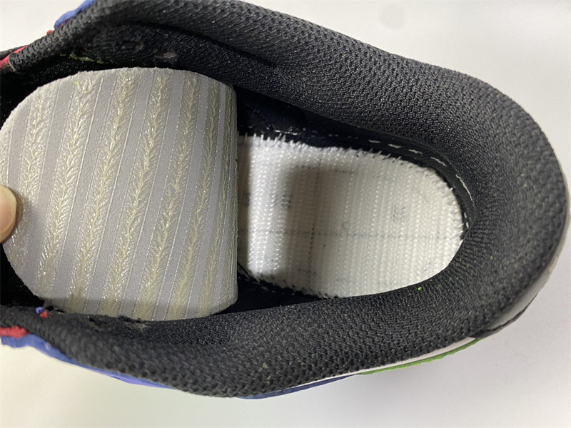 NIKE SB DUNK LOW GREEN STRIKE DD1503-106