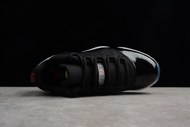 AIR JORDAN 11 RETRO LOW "INFRARED" 528895-023