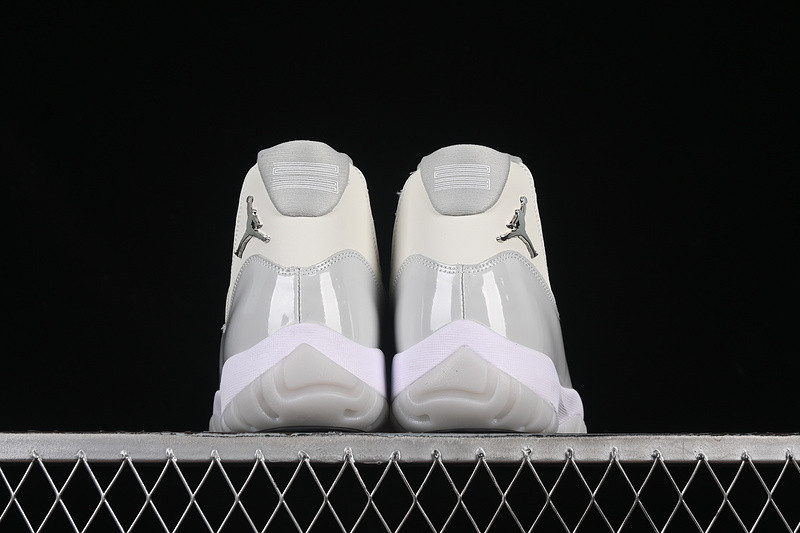 Air Jordan 11 Grand Finale AR0715-110