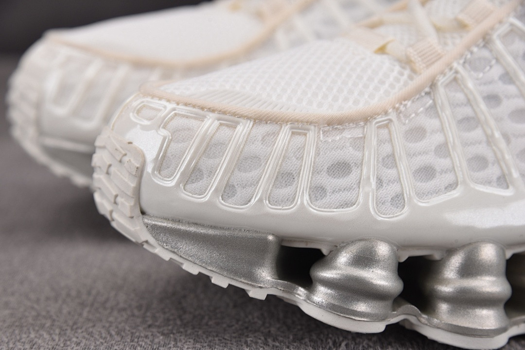 Nike Shox TL "Sail" | AR3566-103