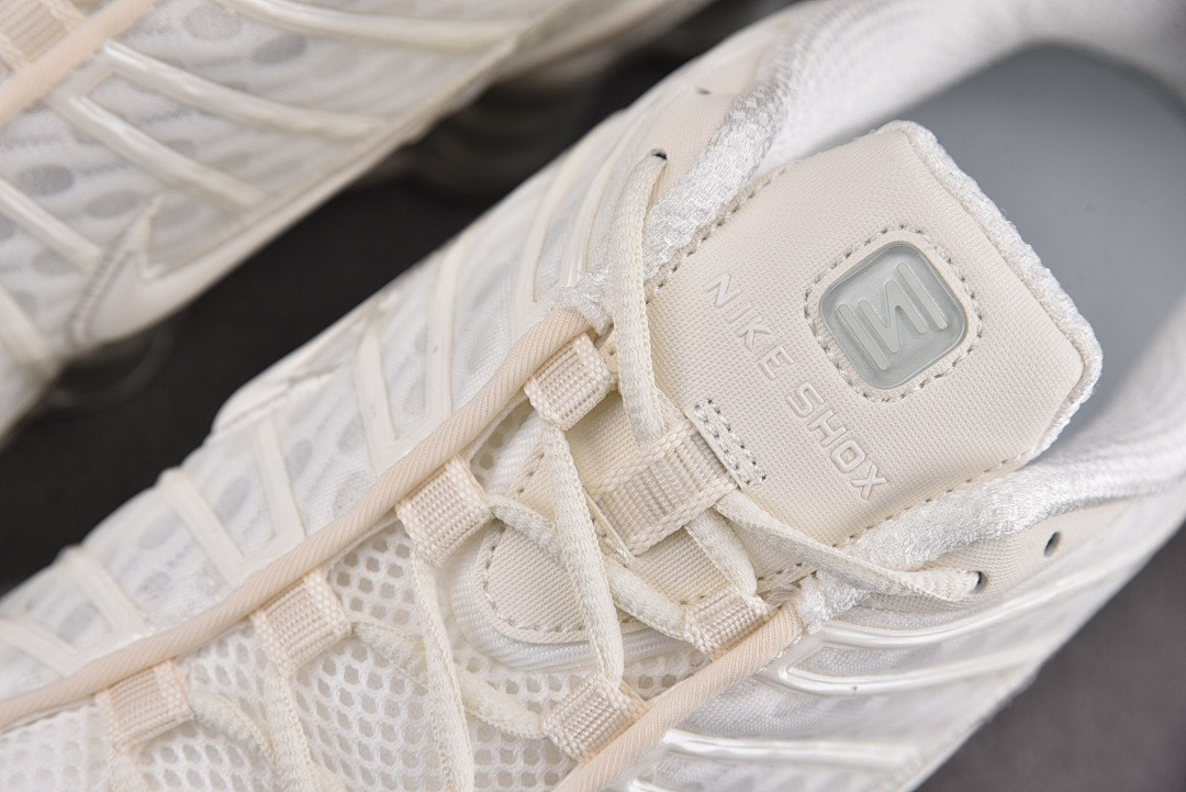 Nike Shox TL "Sail" | AR3566-103