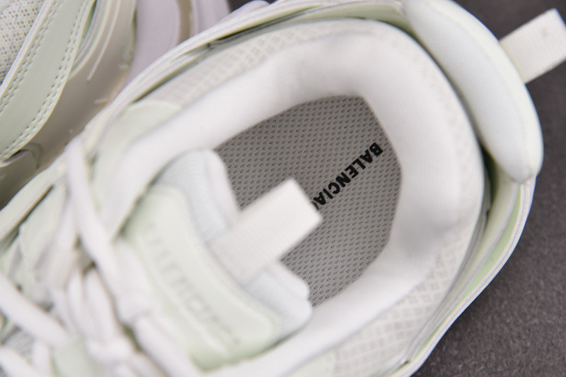 Ba*len*cia*ga track 542023 w3cr1 9000