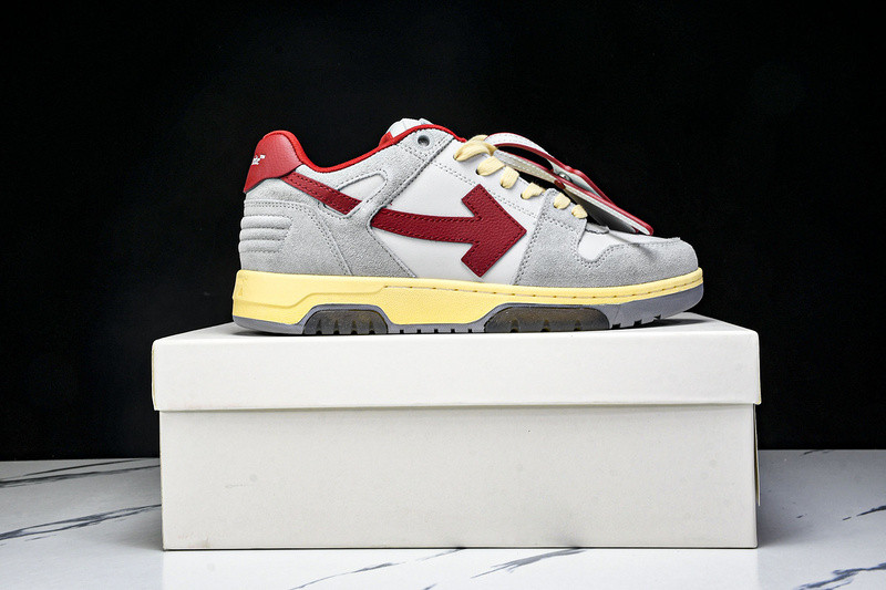Off-White c/o Virgil Abloh