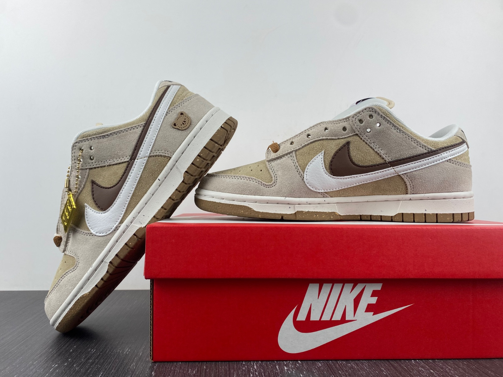 Nike Dunk Low 85 DO9457-100