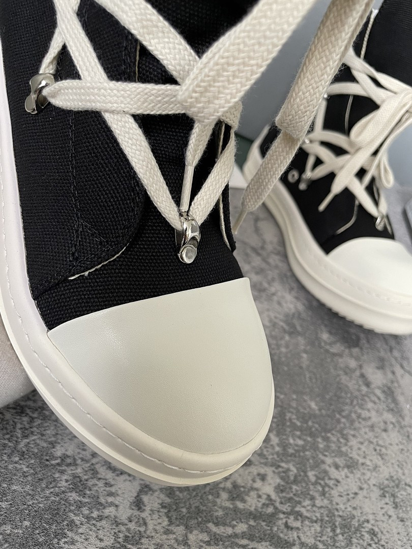 RICK 0WENS SNEAKERS
