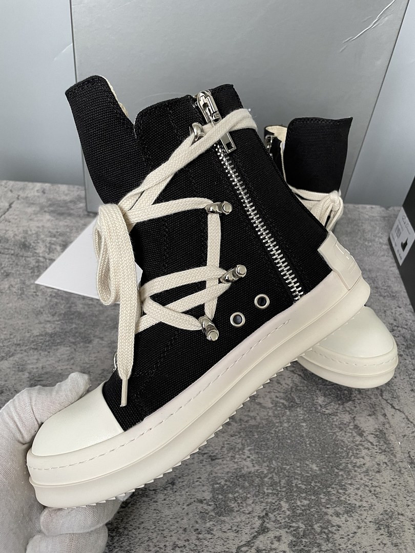 RICK 0WENS SNEAKERS