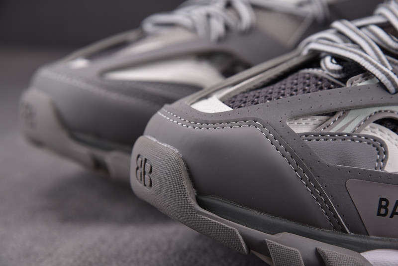 Ba*len*cia*ga track trainer 