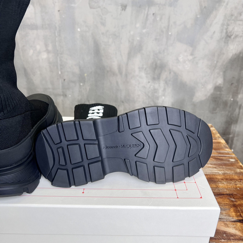 a1exa*der Mcqv*en tread sock-style boots