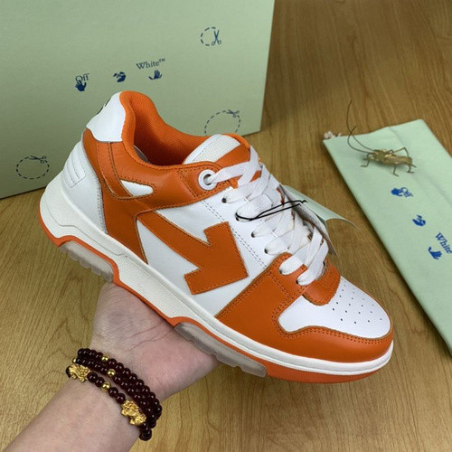 Off-White c/o Virgil Abloh