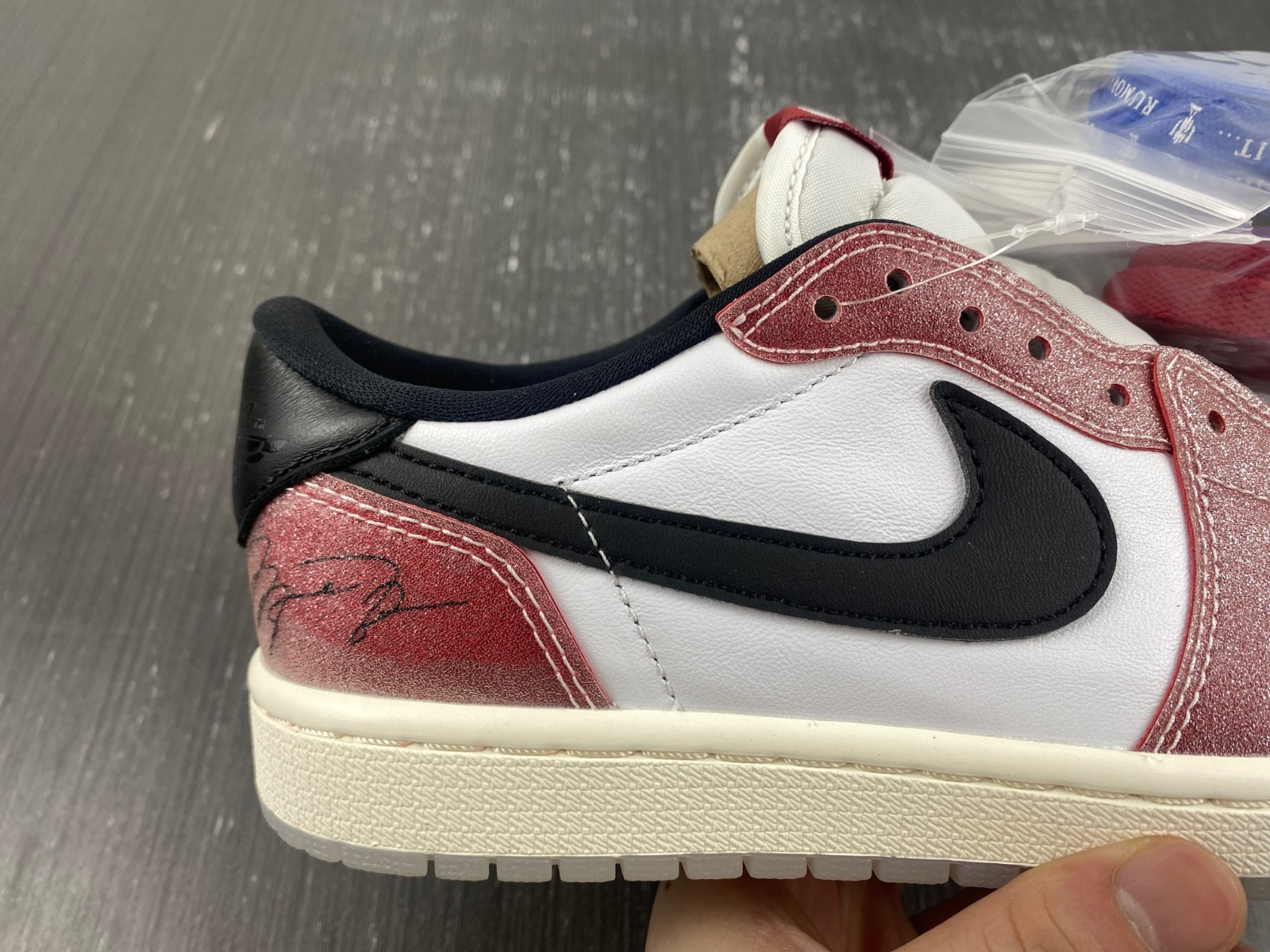 Trophy Room x Air Jordan 1 OG Low FN0432-017