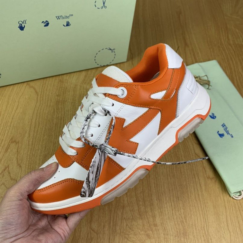 Off-White c/o Virgil Abloh