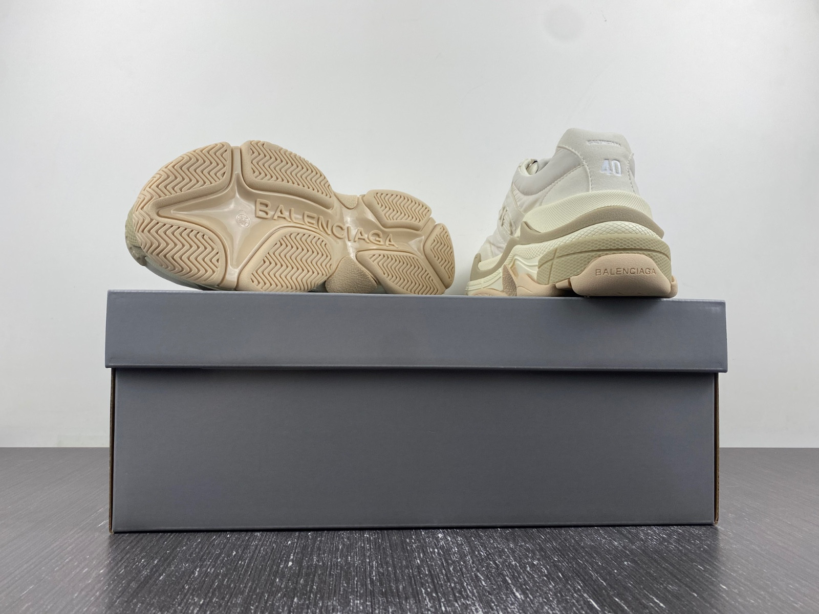 Ba*len*cia*ga triple s 710156 w3cu2 9798