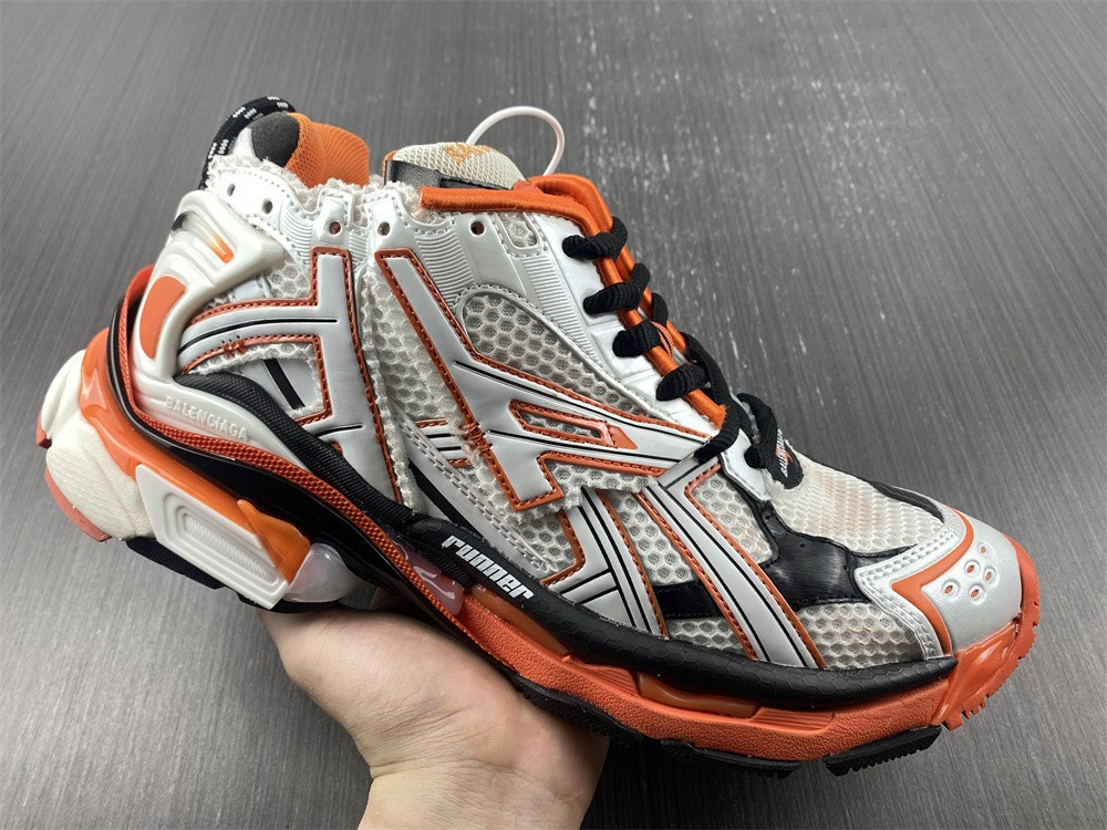 Ba*len*cia*ga runner 677403 w3rb7 9051