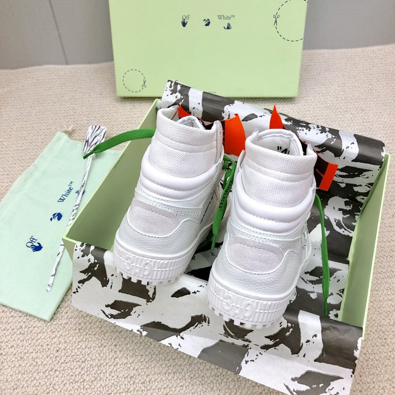 Off-White c/o Virgil Abloh