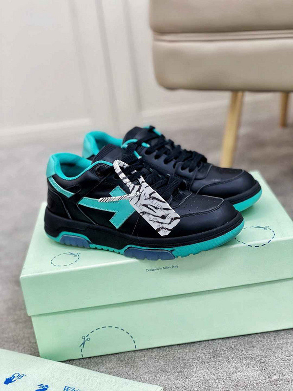 Off-White c/o Virgil Abloh