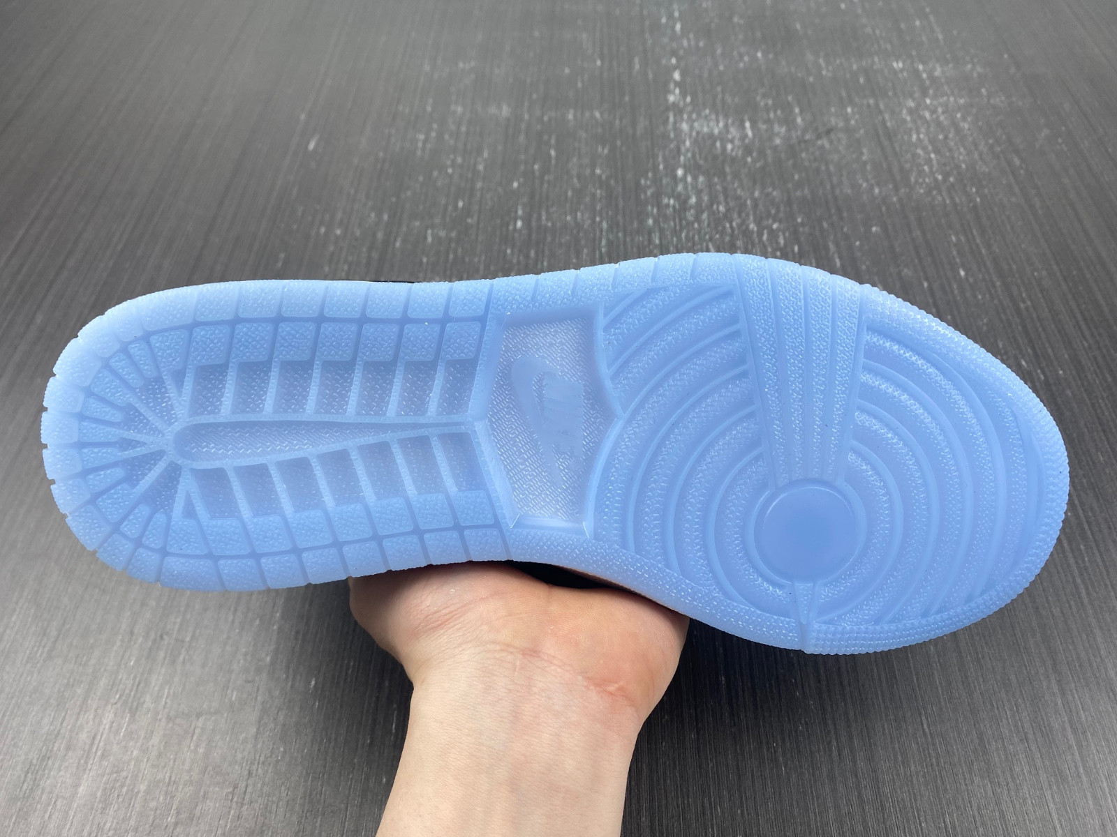 Jordan 1 Low SE Concord - DV1309-100