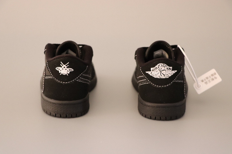 AIR JORDAN 1 KIDS SHOES