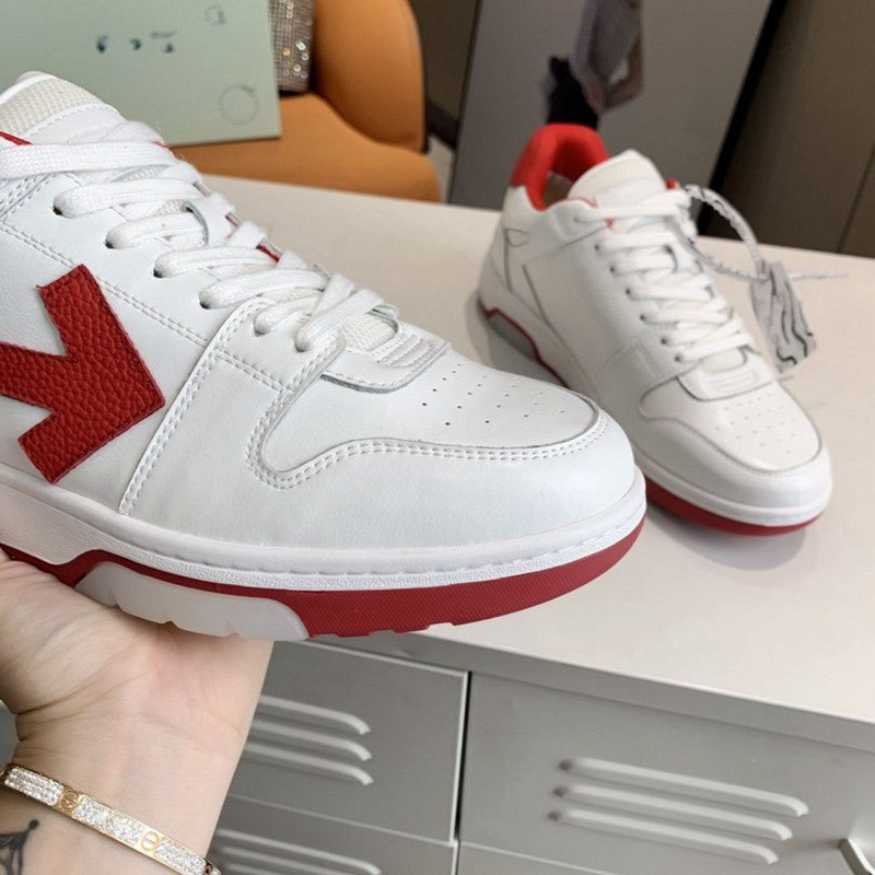 Off-White c/o Virgil Abloh