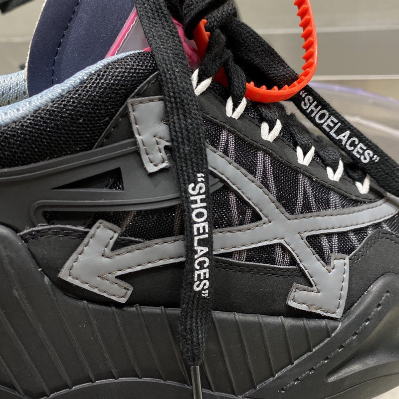 OW C/O ODSY-1000 SPORTS SHOES