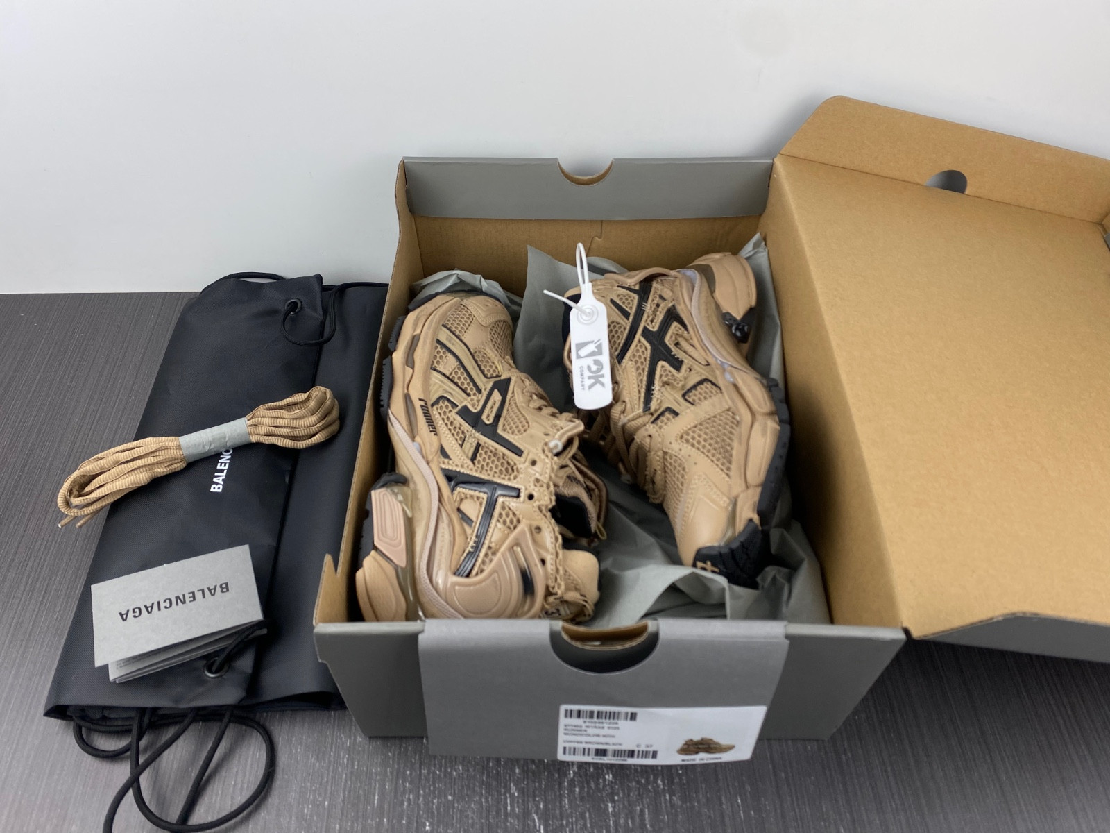 Ba*len*cia*ga runner 677402 w1rab 0125